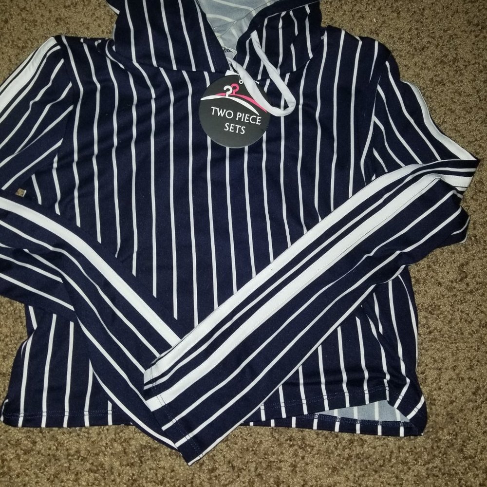 Crop Top - Picture 3 of 3